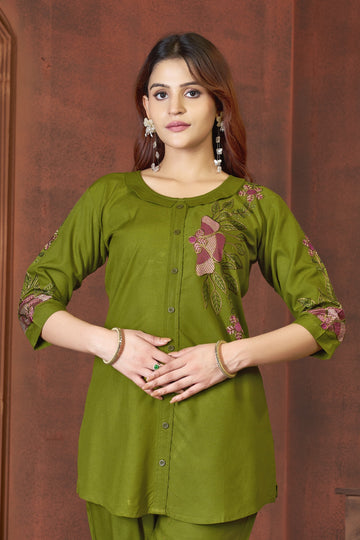 Olive Green Cotton Co-Ord Set for Women – Embroidered Kurta with Straight Pants